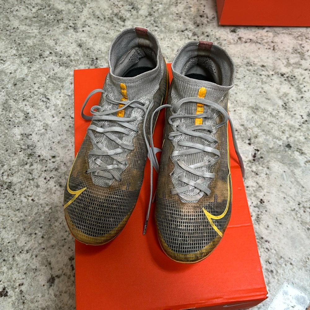 Rare costom nike mercurial super fly 8